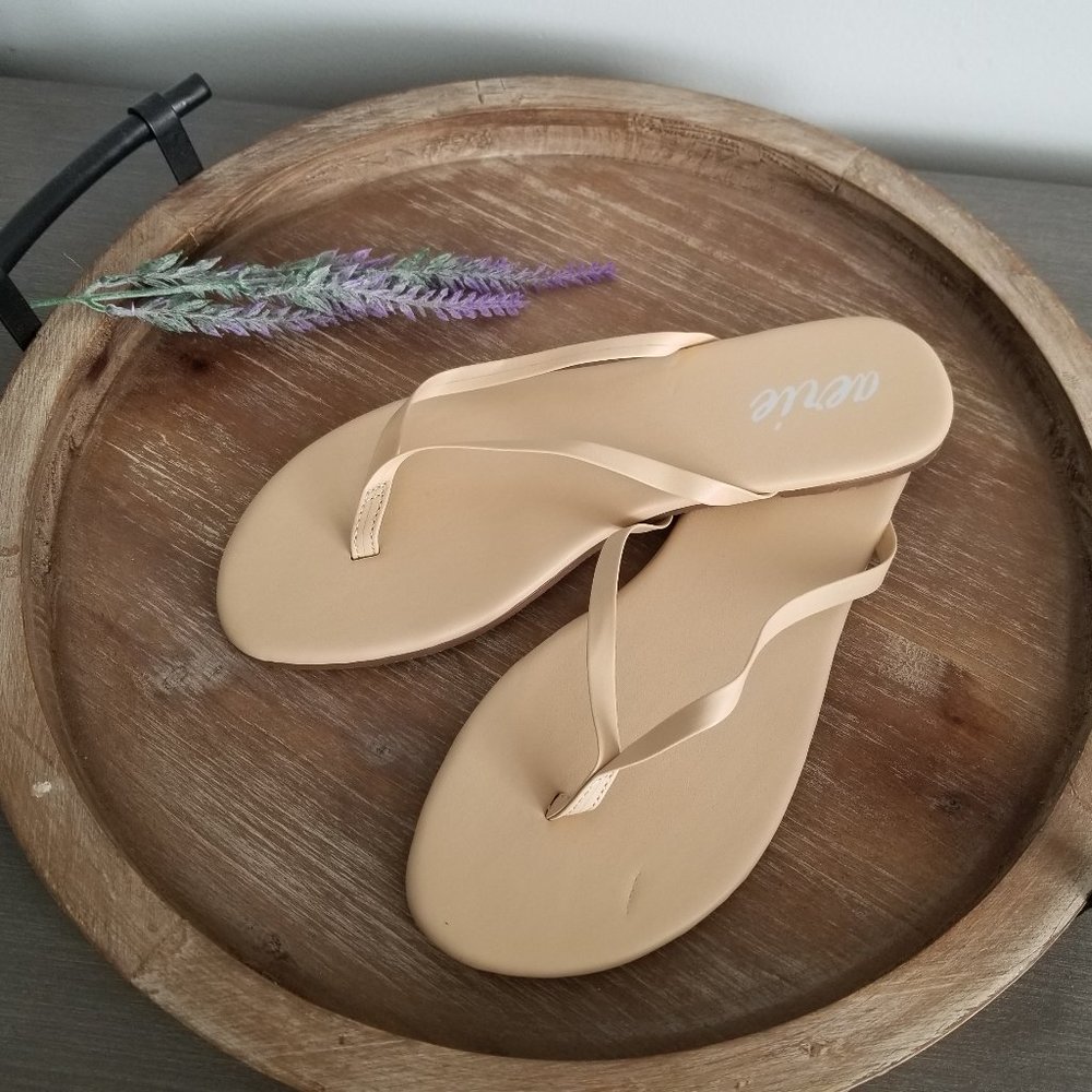 COPY - Easy Flip Flop - Nude (Size US 7) - AERIE / AMERICAN EAGLE